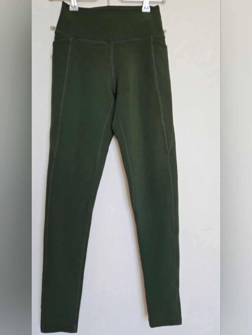 Senita Ribbed Shakti Leggings in Green - Picture 2 of 5